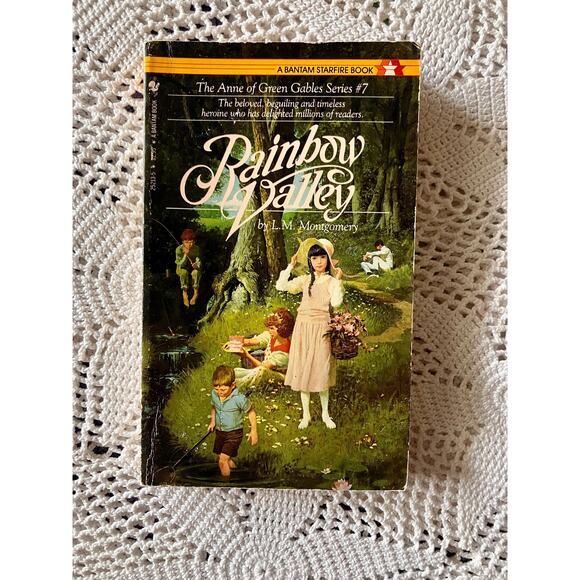 Rainbow Valley - Anne of Green Gables #7 - 1985 Vintage Paperback - Picture 1 of 4